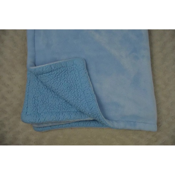 Idea Nuova Solid Light Blue Baby Blanket Plush Sherpa Security Lovey Thick - Picture 1 of 9